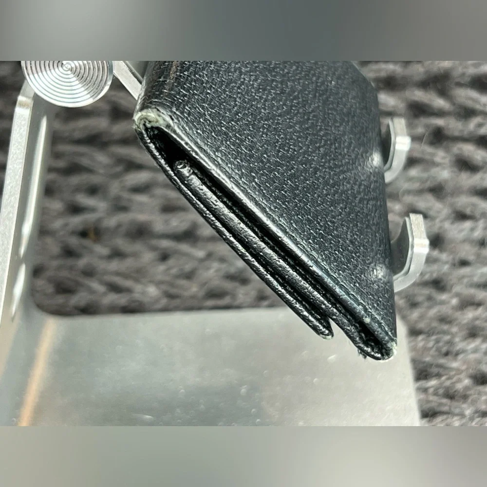 W010. ‼️💗RARE💗‼️ Mini Gucci Black Leather 6 key Ring Wallet/Card Holder EUC - Picture 4 of 10